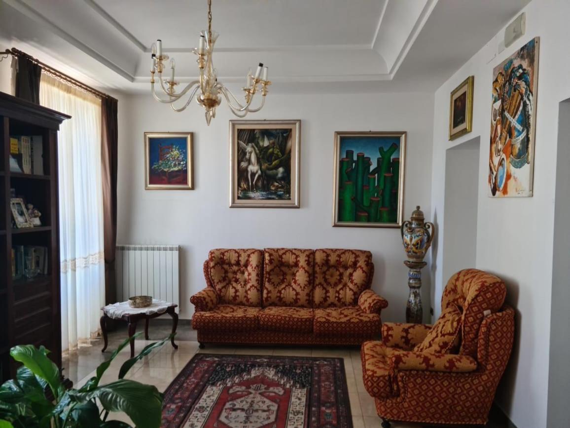 Appartamento Deluxe Centrale, Гаэта Экстерьер фото