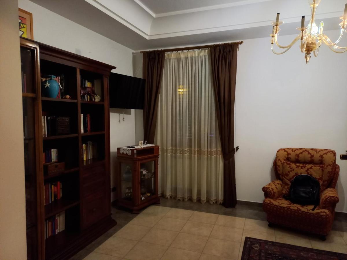Appartamento Deluxe Centrale, Гаэта Экстерьер фото