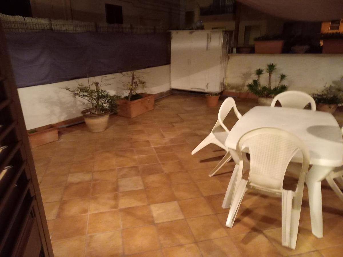 Appartamento Deluxe Centrale, Гаэта Экстерьер фото